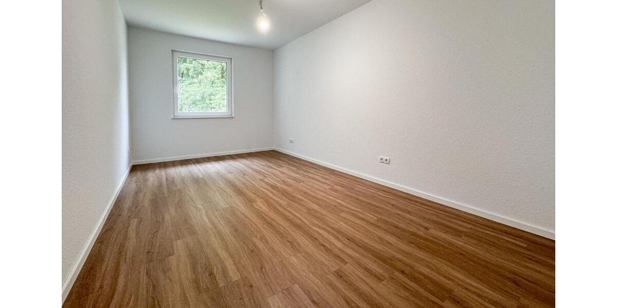 Etagenwohnung Flensburg Falkenberg - 4 Zimmer, 120 m&sup2;, 1.545&euro; | Angebot:25698419