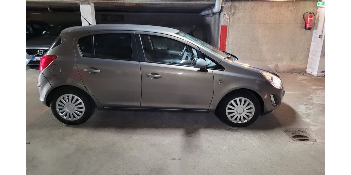 Opel Corsa 67.600 km 7.300 &euro; Flensburg 24944