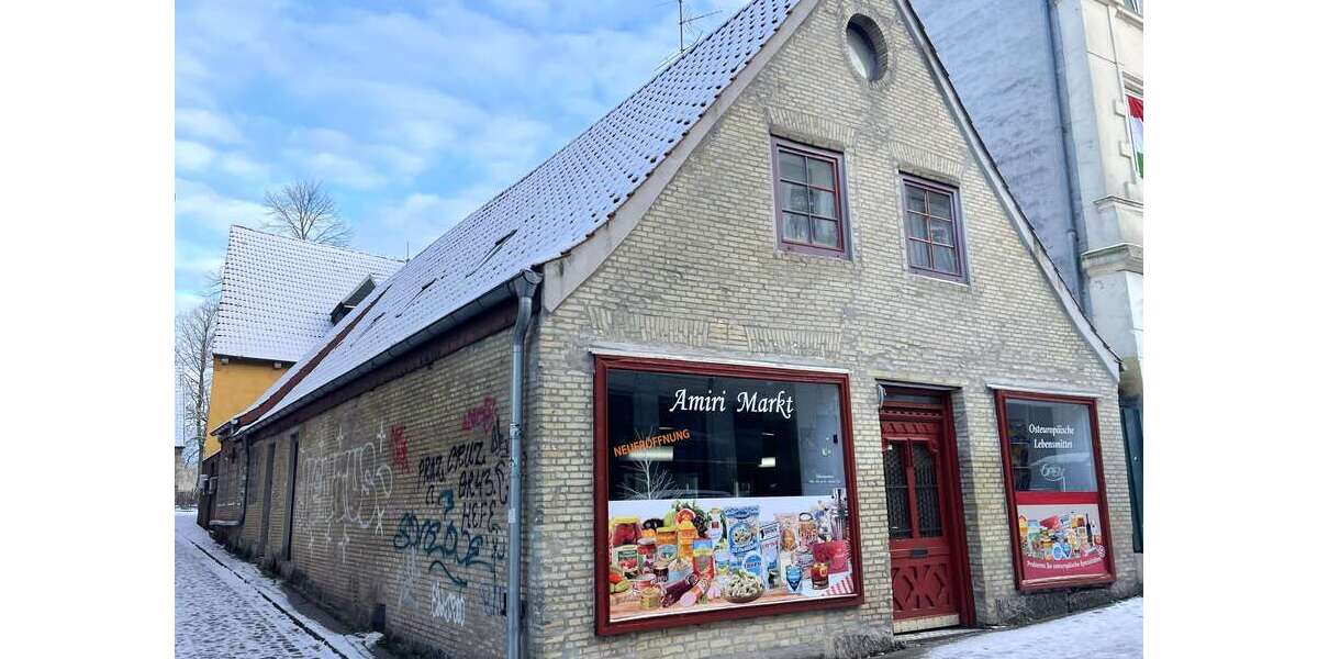 Einfamilienhaus Flensburg - 12 Zimmer, 318 m&sup2;, 399.000&euro; | Angebot:25108740