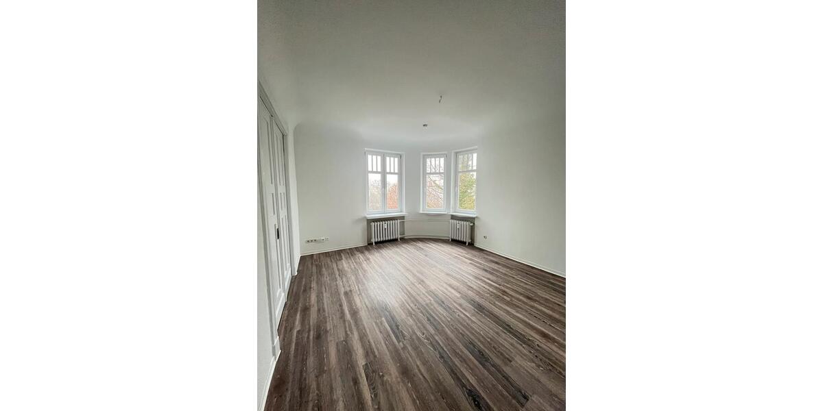 Etagenwohnung Flensburg - 5 Zimmer, 125 m&sup2;, 1.159&euro; | Angebot:25102052