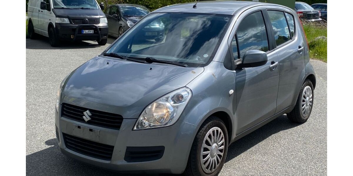 Suzuki Splash 275.000 km 1.350 &euro; Bilschau 24988