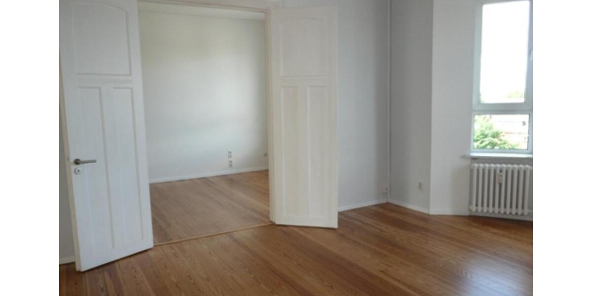 Etagenwohnung Flensburg Fruerlund - 4 Zimmer, 101 m&sup2;, 905&euro; | Angebot:23750426