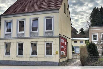 Haus Flensburg Nordstadt - 9 Zimmer, 219 m&sup2;, 299.000&euro; | Angebot:26029981