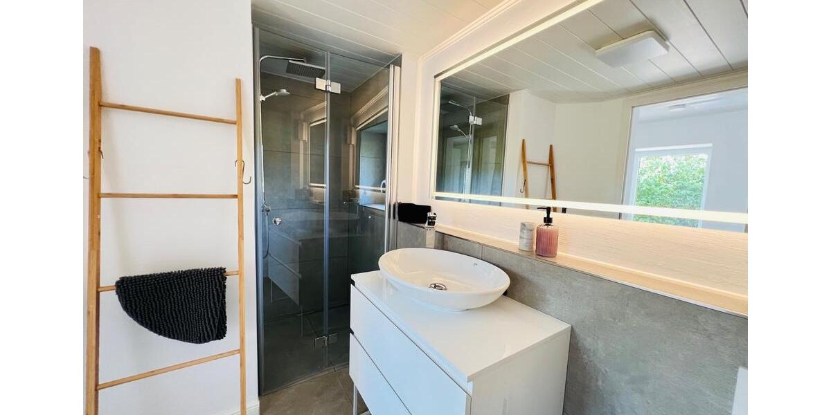 Einfamilienhaus Gelting - 7 Zimmer, 150 m&sup2;, 2.190&euro; | Angebot:24598215