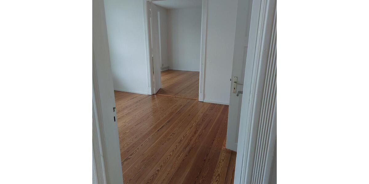 Etagenwohnung Flensburg Fruerlund - 4 Zimmer, 101 m&sup2;, 899&euro; | Angebot:23750426