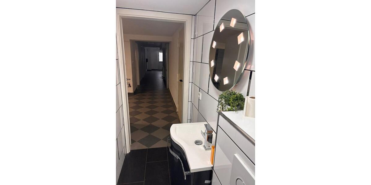 Einfamilienhaus Harrislee - 8 Zimmer, 300 m&sup2;, 850.000&euro; | Angebot:25355035