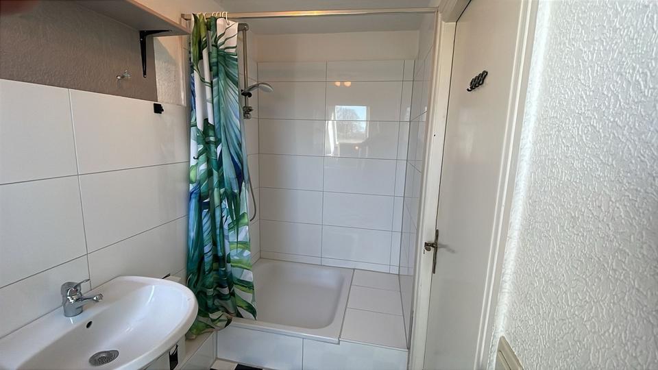 Dachgeschoßwohnung Flensburg Fruerlund - 3 Zimmer, 65 m&sup2;, 480&euro; | Angebot:26423443