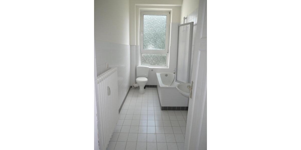Etagenwohnung Flensburg Fruerlund - 4 Zimmer, 101 m&sup2;, 899&euro; | Angebot:23750426