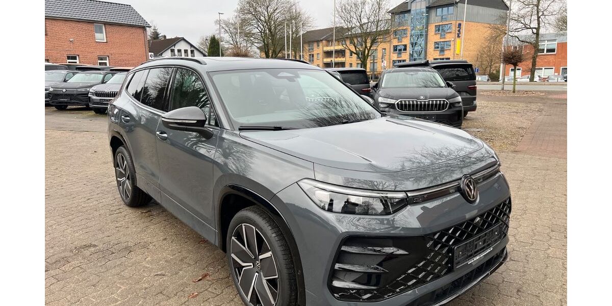 VW Tayron 1.100 km 53.680 &euro; Flensburg-Weiche 24941