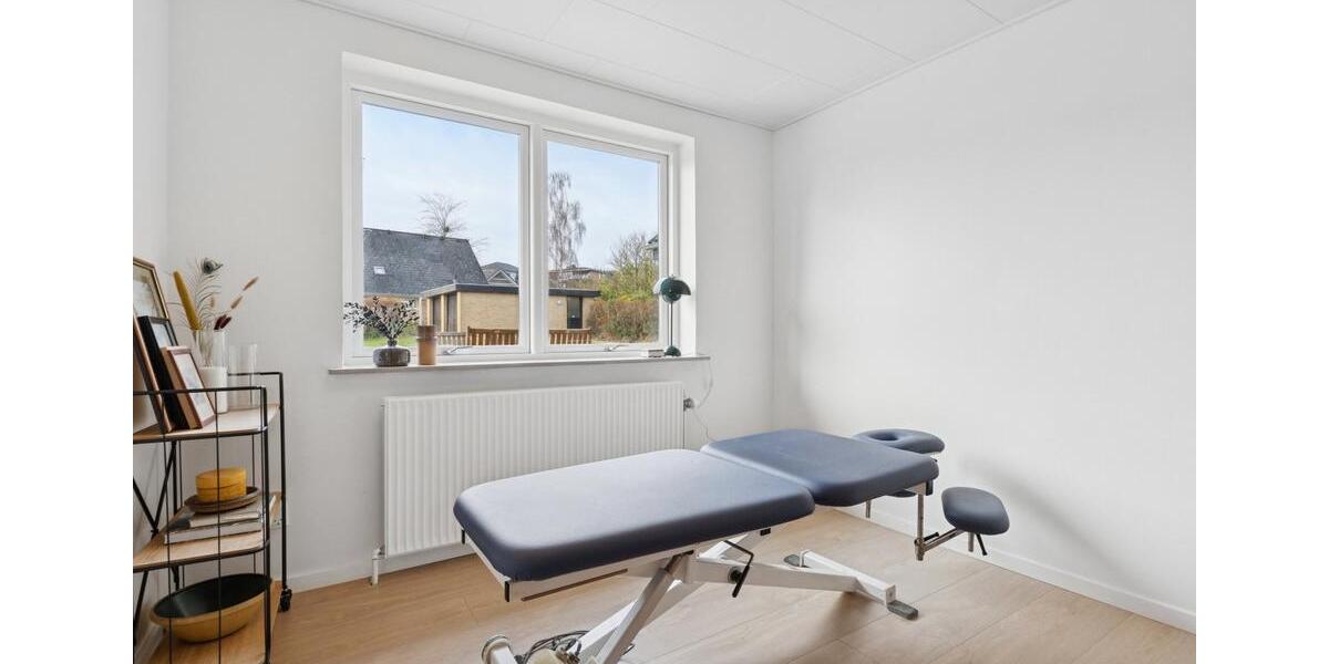 Einfamilienhaus Flensburg Altstadt - 7 Zimmer, 234 m&sup2;, 335.000&euro; | Angebot:25873897