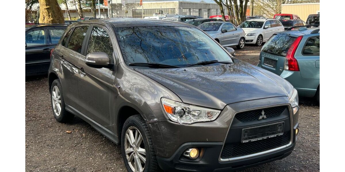 Mitsubishi ASX 270.000 km 3.499 &euro; Flensburg 24941