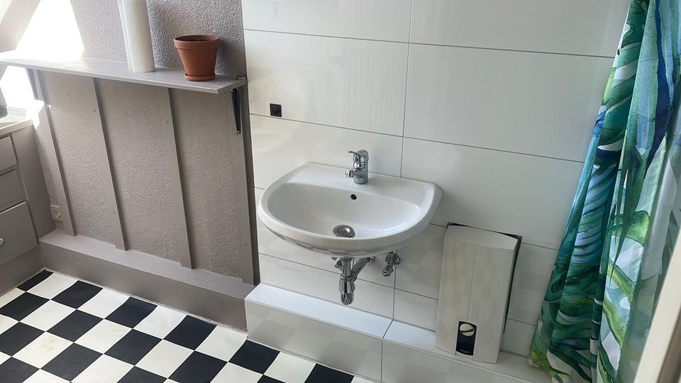 Dachgeschoßwohnung Flensburg Fruerlund - 3 Zimmer, 65 m&sup2;, 480&euro; | Angebot:26423443
