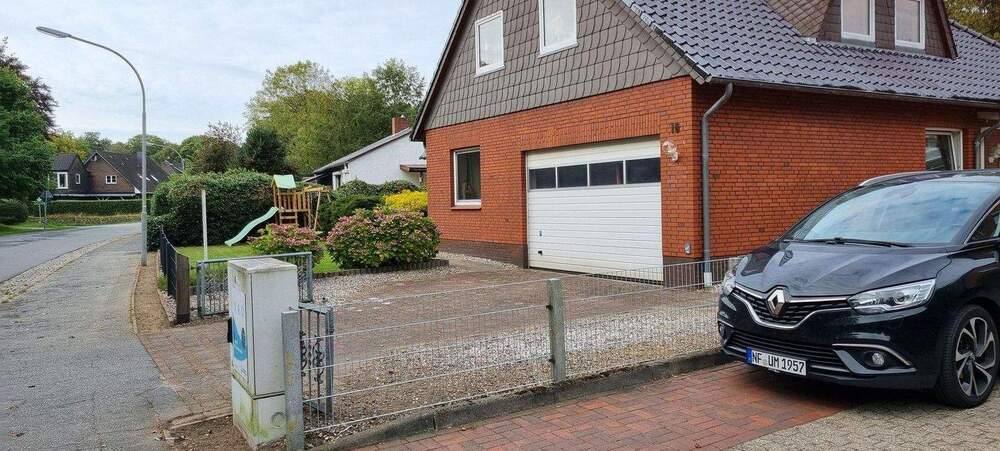 Mehrfamilienhaus, Wohnhaus Leck - 7 Zimmer, 170 m&sup2;, 370.000&euro; | Angebot:25724256