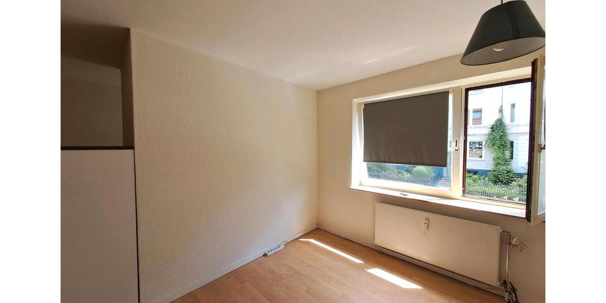 Hochparterre Flensburg - 1 Zimmer, 37 m&sup2;, 105.000&euro; | Angebot:27082002