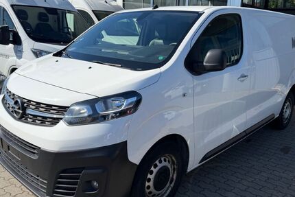 Opel Vivaro 179.000 km 10.990 &euro; Flensburg 24941