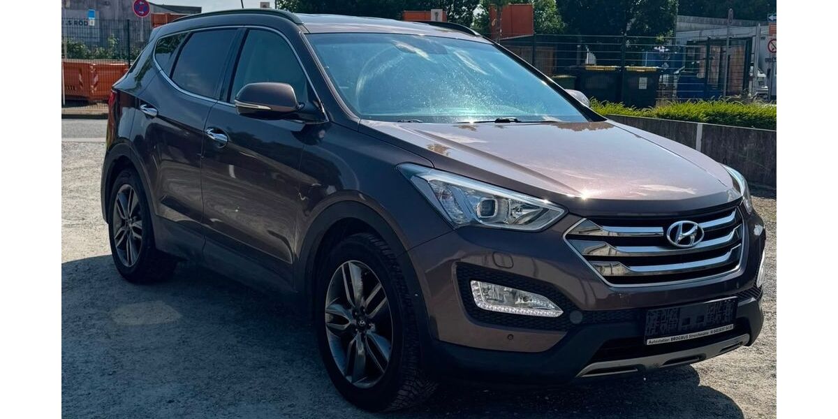 Hyundai SANTA FE 141.000 km 9.999 &euro; Flensburg 24941