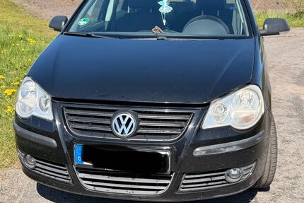 VW Polo 130.000 km 2.050 &euro; Högel 25858