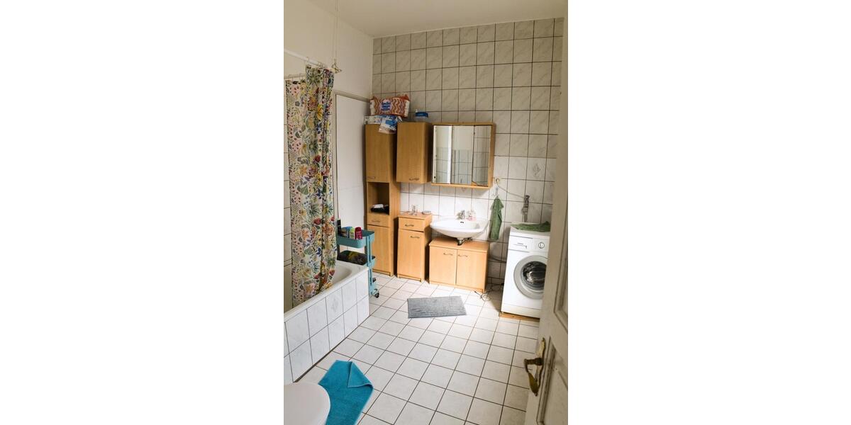 Etagenwohnung Flensburg Altstadt - 5 Zimmer, 136 m&sup2;, 978&euro; | Angebot:25858483