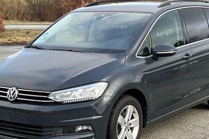 VW Touran 217.000 km 11.900 &euro; Bilschau 24988