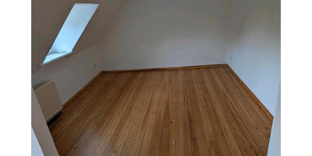 Dachgeschoßwohnung Flensburg Altstadt - 3 Zimmer, 55 m&sup2;, 615&euro; | Angebot:25646230