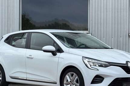 Renault Clio 94.000 km 9.990 &euro; Flensburg 24941