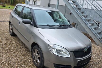 Skoda Fabia 163.000 km 3.700 &euro; Sieverstedt 24885