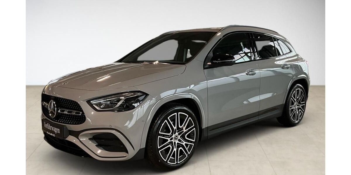 Mercedes-Benz GLA 180 12.500 km 43.110 &euro; Flensburg 24941