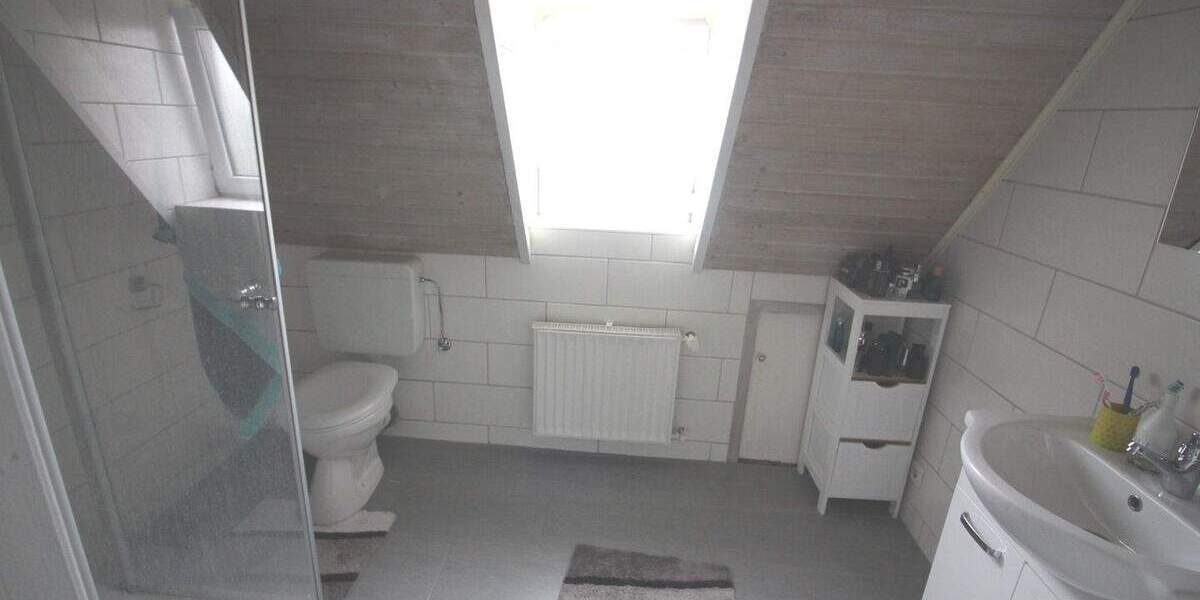 Mehrfamilienhaus, Wohnhaus Schafflund - 6 Zimmer, 177 m&sup2;, 405.000&euro; | Angebot:25706541