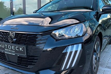 Peugeot 208 9.699 km 17.450 &euro; Flensburg 24941