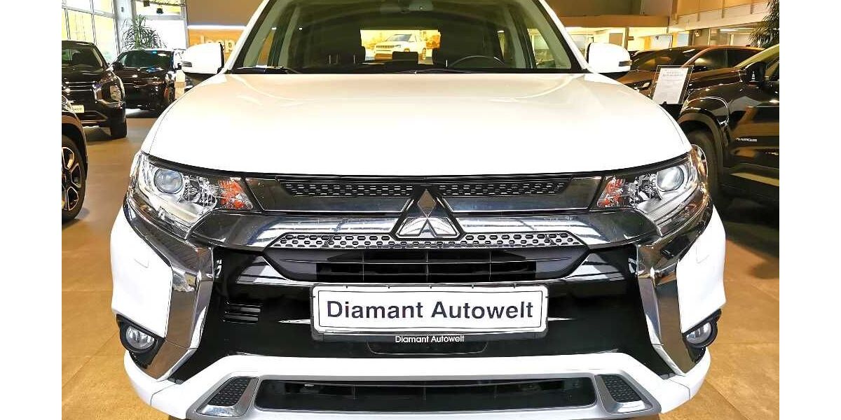 Mitsubishi Plug-in Hybrid Outlander 67.506 km 22.900 &euro; Flensburg 24941