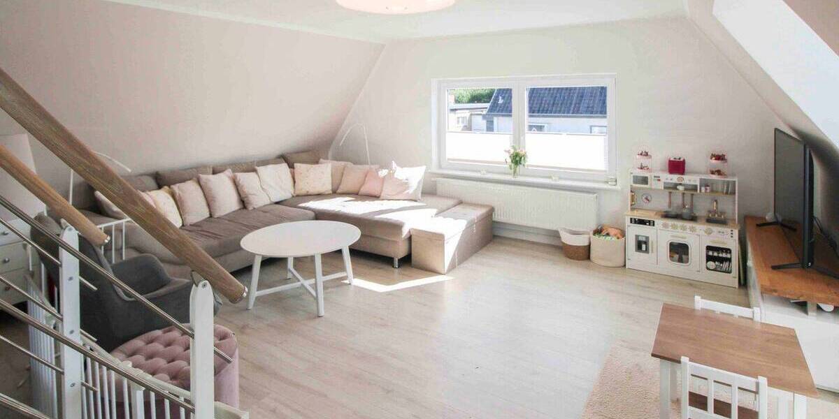 Einfamilienhaus Flensburg Engelsby - 8 Zimmer, 150 m&sup2;, 559.000&euro; | Angebot:26028349