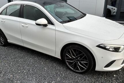 Mercedes-Benz A 200 75.000 km 21.900 &euro; Wees 24999