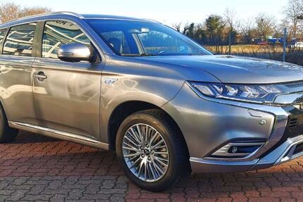 Mitsubishi Outlander 56.079 km 23.900 &euro; Flensburg 24941