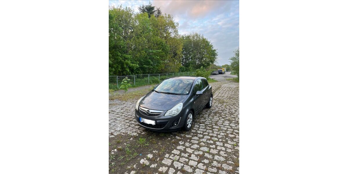 Opel Corsa 88.200 km 4.150 &euro; Flensburg 24941