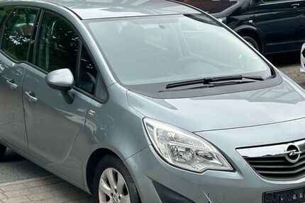 Opel Meriva 84.000 km 3.499 &euro; Flensburg 24941