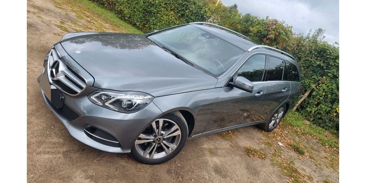 Mercedes-Benz E 220 163.500 km 17.400 &euro; Flensburg 24943