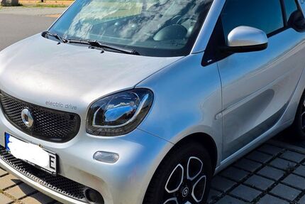 Smart ForTwo 19.980 km 9.600 &euro; Flensburg 24943