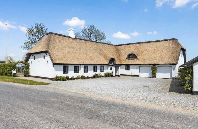 Einfamilienhaus Harrislee - 13 Zimmer, 278 m&sup2;, 249.000&euro; | Angebot:25590230