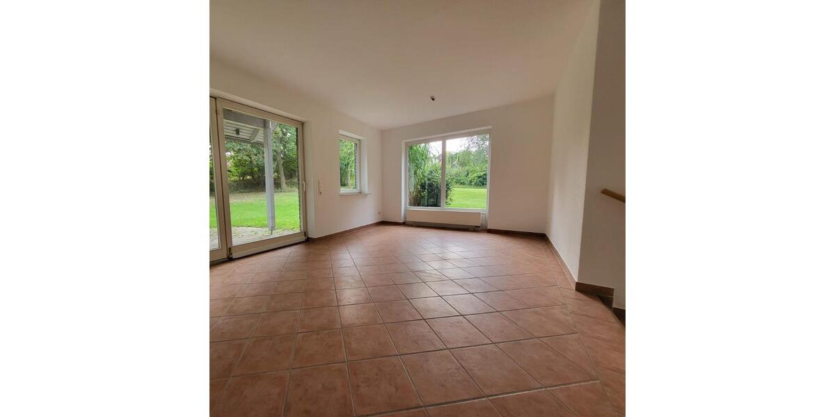 Einfamilienhaus Neuberend - 11 Zimmer, 263 m&sup2;, 750.000&euro; | Angebot:24739604