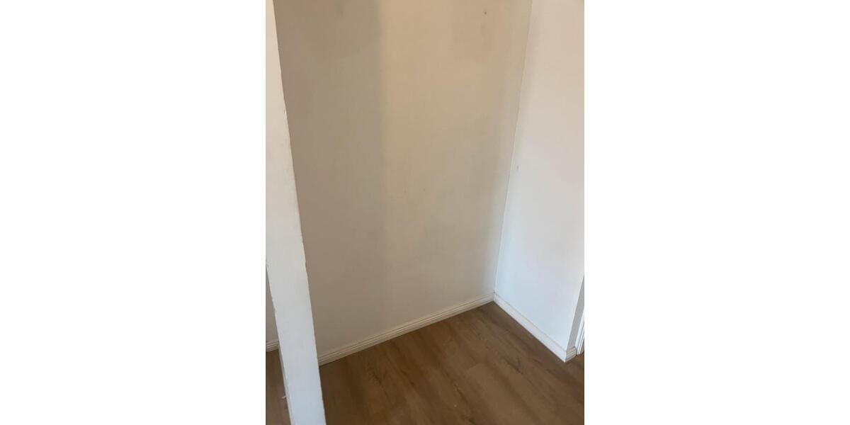 Dachgeschoßwohnung Flensburg Altstadt - 3 Zimmer, 80 m&sup2;, 600&euro; | Angebot:26502031