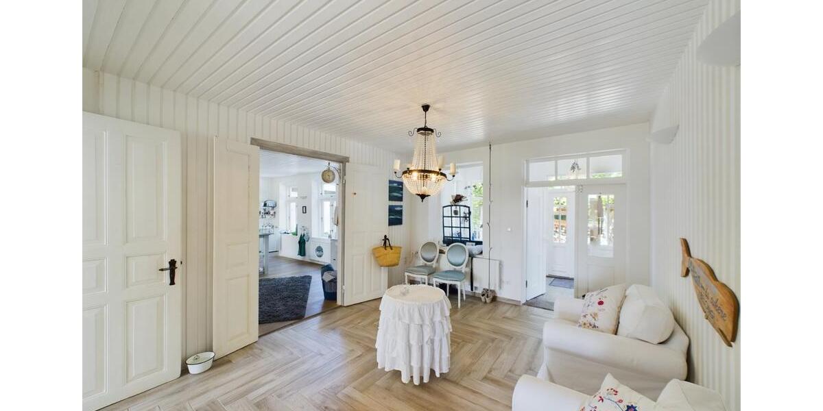 Einfamilienhaus Süderbrarup - 7 Zimmer, 471 m&sup2;, 740.000&euro; | Angebot:24360239