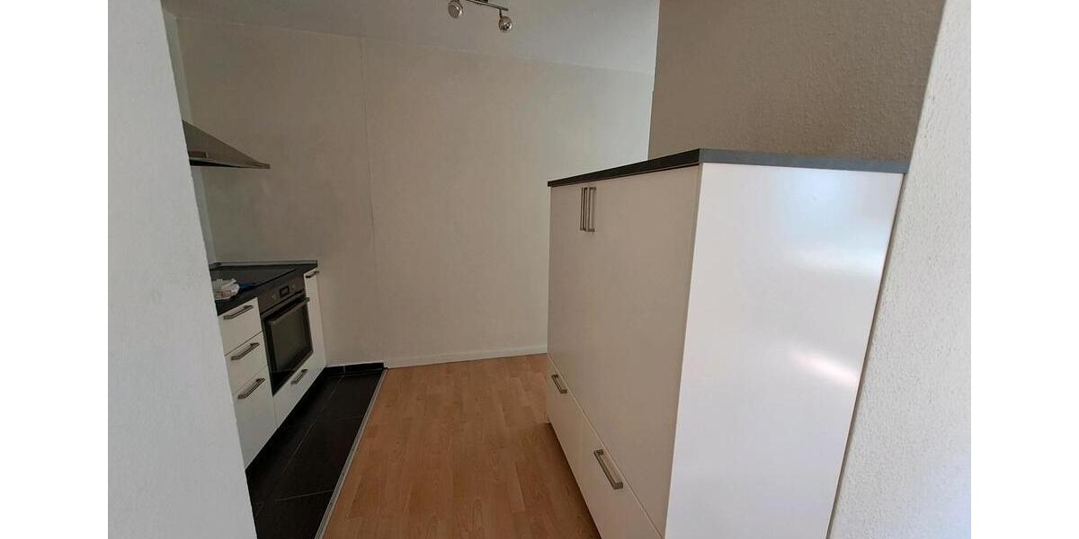 Hochparterre Flensburg - 1 Zimmer, 37 m&sup2;, 105.000&euro; | Angebot:27082002