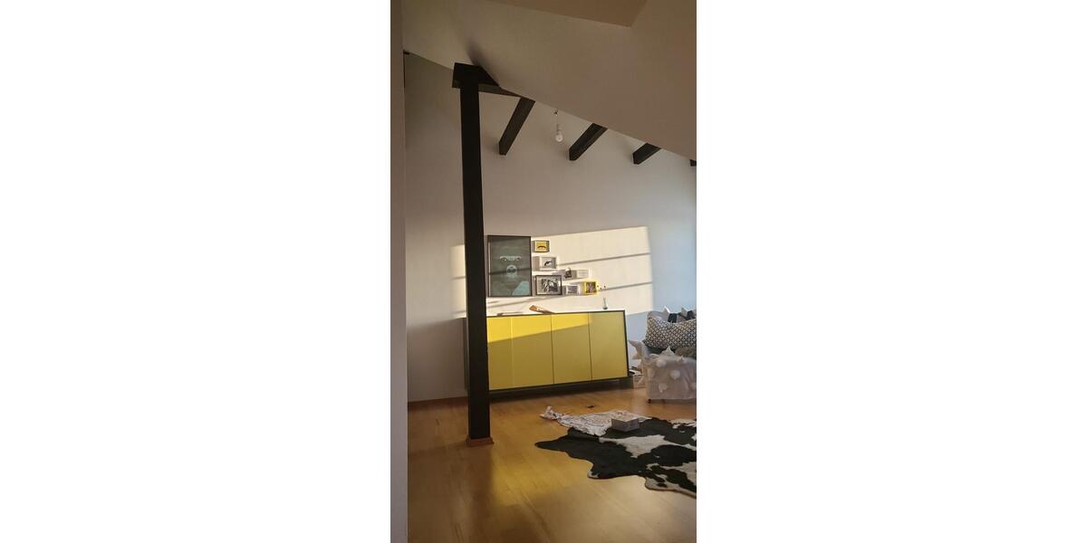 Dachgeschoßwohnung Flensburg Fruerlund - 3 Zimmer, 104 m&sup2;, 820&euro; | Angebot:25753898