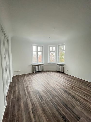 Etagenwohnung Flensburg - 5 Zimmer, 125 m&sup2;, 1.159&euro; | Angebot:25102052