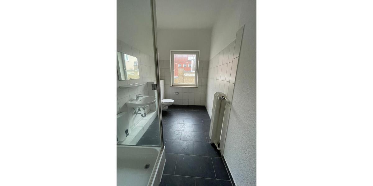 Etagenwohnung Flensburg - 5 Zimmer, 153 m&sup2;, 1.400&euro; | Angebot:25974749