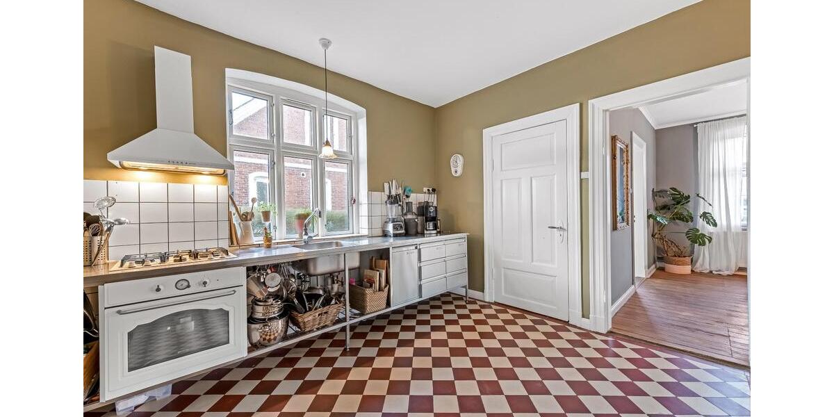 Einfamilienhaus Flensburg Altstadt - 8 Zimmer, 211 m&sup2;, 227.000&euro; | Angebot:26224395