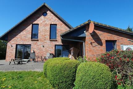 Haus Husby - 6.5 Zimmer, 146 m&sup2;, 525.000&euro; | Angebot:26826356