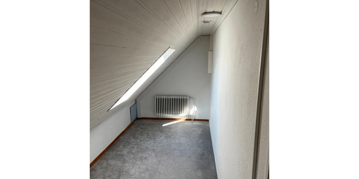 Dachgeschoßwohnung Oeversee - 2 Zimmer, 60 m&sup2;, 700&euro; | Angebot:24847467