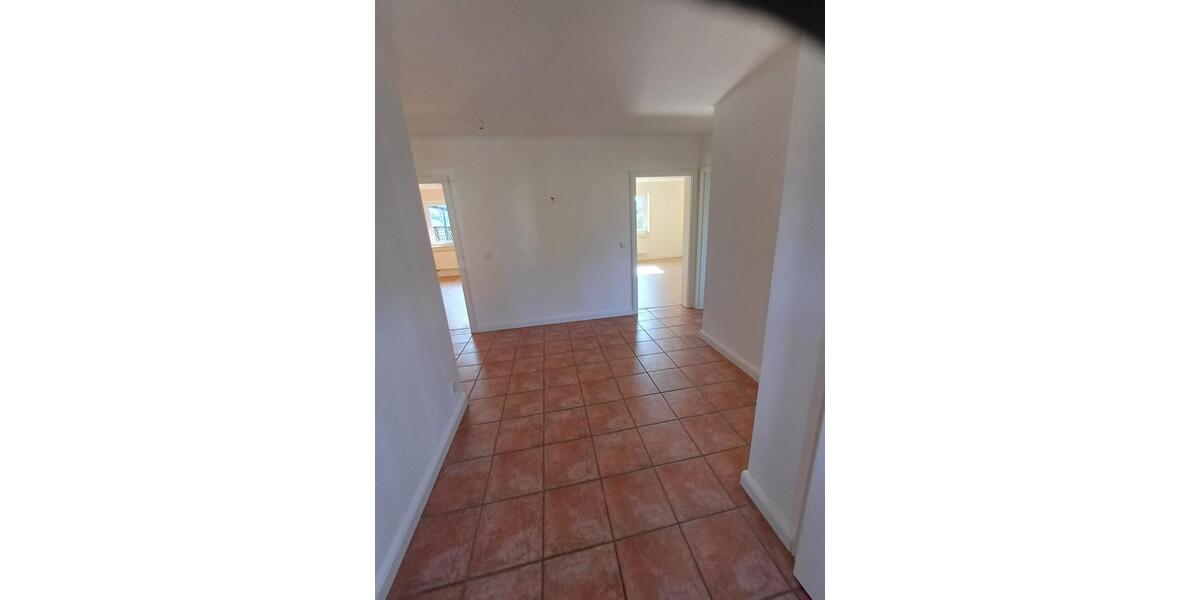 Erdgeschoßwohnung Ladelund - 4 Zimmer, 140 m&sup2;, 980&euro; | Angebot:25855397