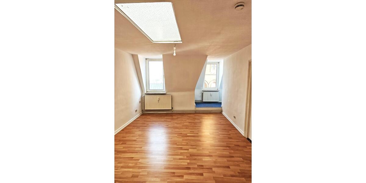 Dachgeschoßwohnung Flensburg Altstadt - 3 Zimmer, 97 m&sup2;, 900&euro; | Angebot:25497945